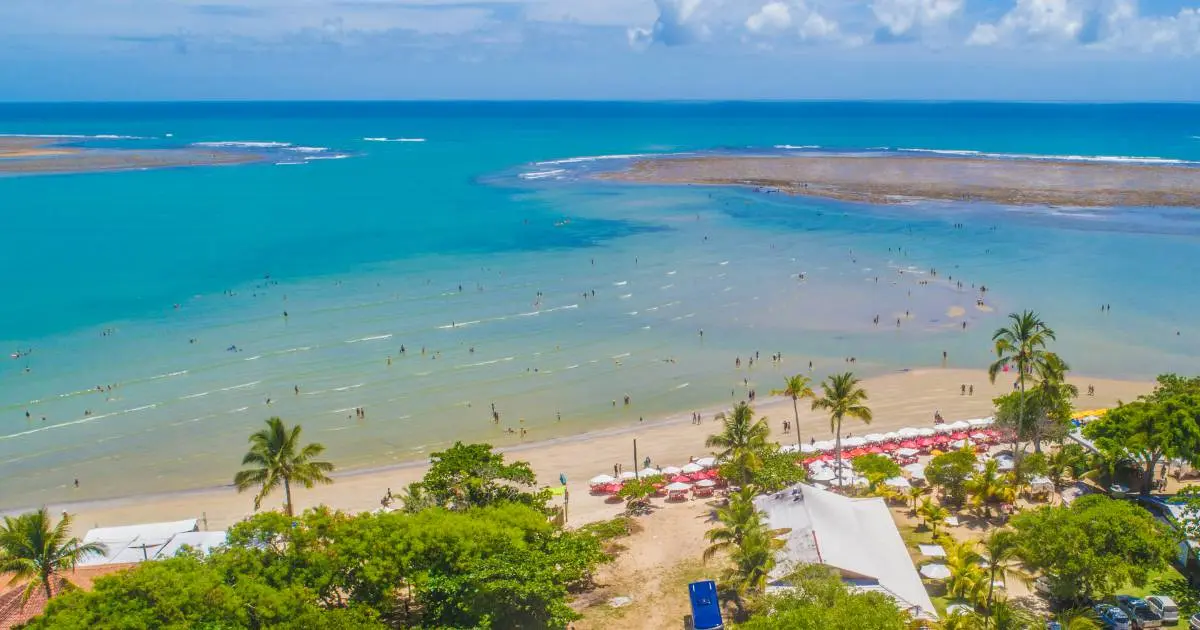 Mar cristalino de Coroa Vermelha